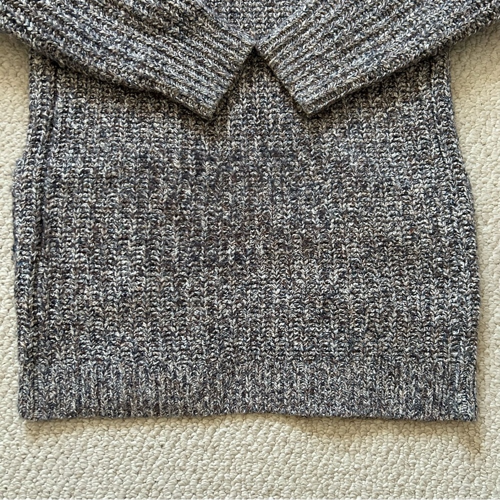 Abercrombie & Fitch Women’s Long Open Front Cardigan Sweater in Gray, Size Small - Picture 4 of 6